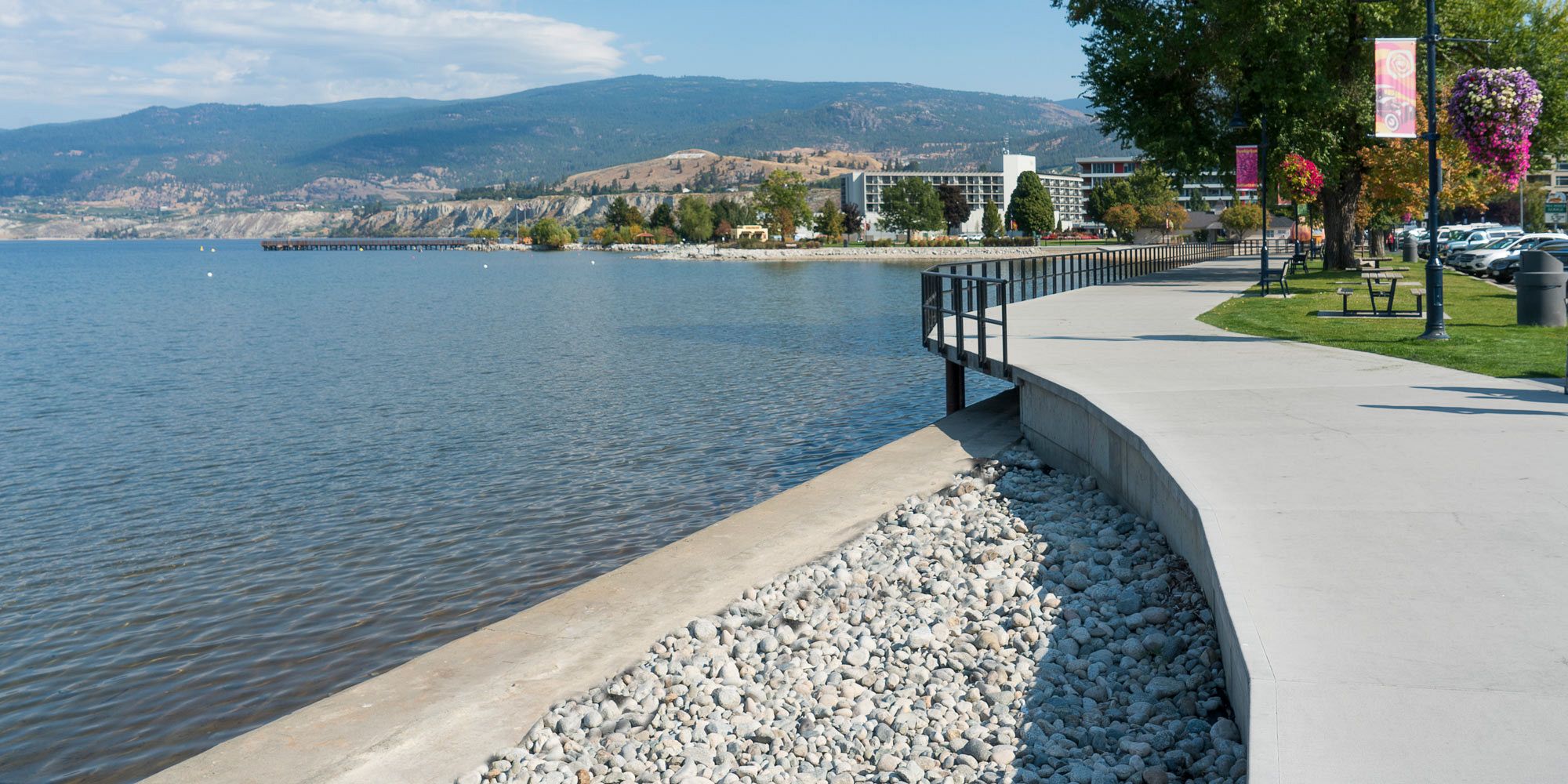 Okanagan Lakeshore Walkway